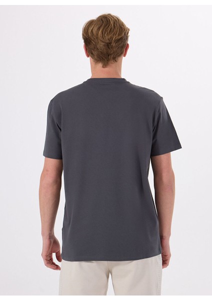 D5SM-TST3706 Antrasit Bisiklet Yaka Relaxed Baskılı Erkek T-Shirt indirimleri