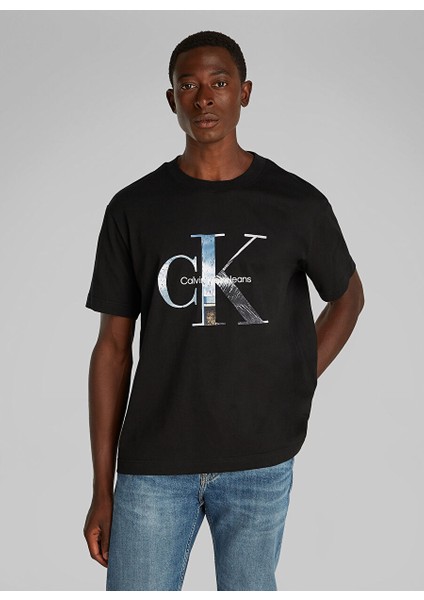 Siyah Erkek T-Shirt J30J327483BEH Photo Monogram Tee fiyatları