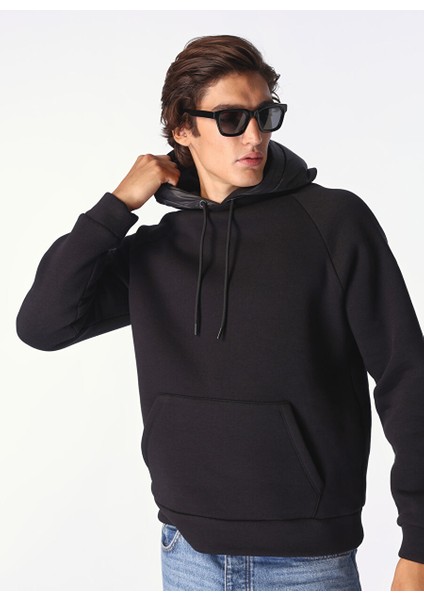 Siyah Erkek Kapüşonlu Relaxed Sweatshirt F4WM-SWT 2234