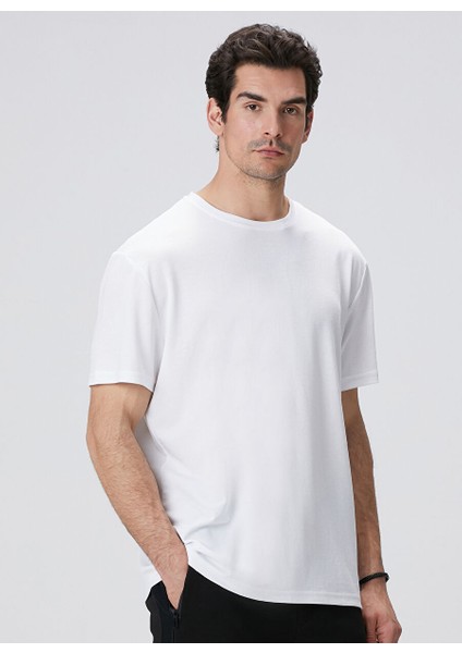 Beyaz Erkek Comfort Fit T-Shirt 1090797