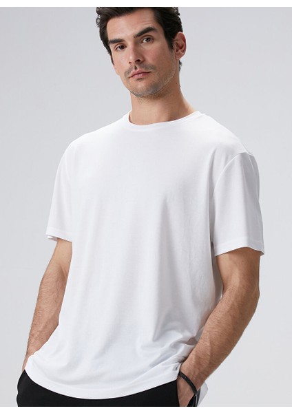 Beyaz Erkek Comfort Fit T-Shirt 1090797 fiyatları