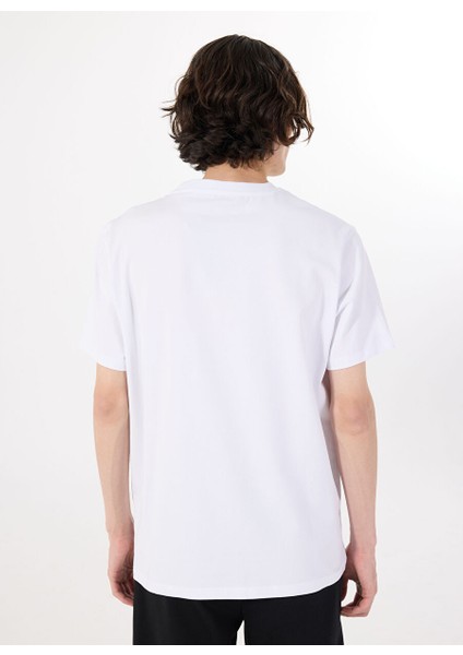 Beyaz Erkek Relaxed Baskılı T-Shirt M5SM-TST1300 indirimleri