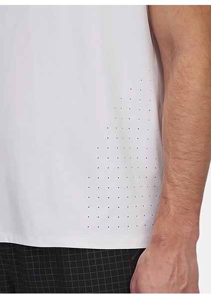 1389802-100 Ua Launch Elıte Beyaz Erkek Fitted T-Shirt