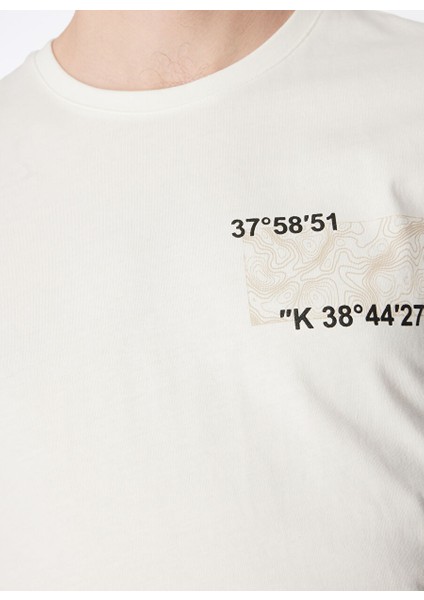 Kırık Beyaz Erkek O Yaka Relaxed Baskılı T-Shirt FS4SM-TST 0517 indirimleri