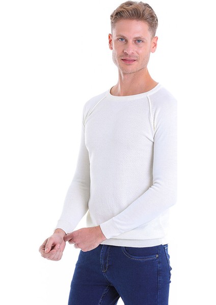 Ekru Regular Fit Bisiklet Yaka Triko Yün Kazak