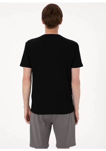 Siyah Erkek Slim Fit T-Shirt Mıranda indirimleri
