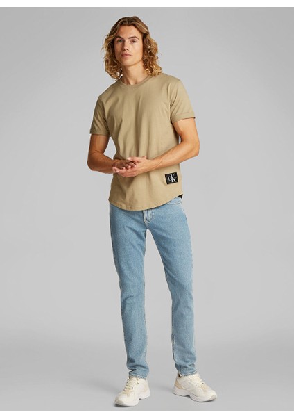 Yeşil Erkek T-Shirt J30J323482HI0 Badge Turn Up Sleeve