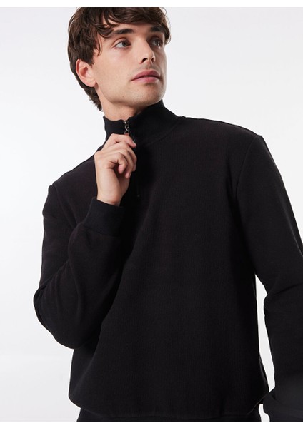 Siyah Erkek Fermuarlı Basic Düz Sweatshirt MML4WM-SWT9517