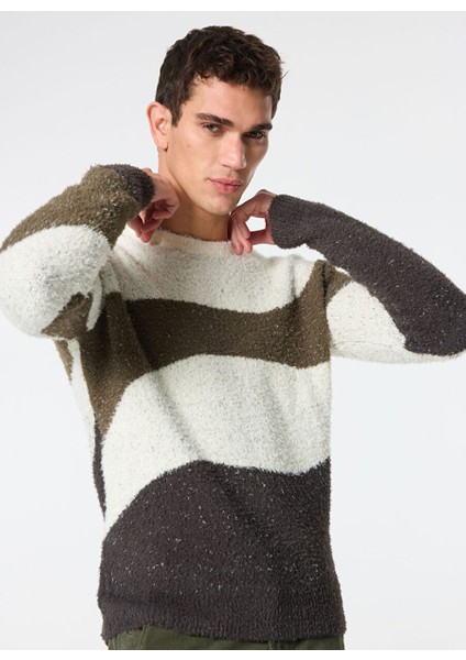 Ekru Erkek Bisiklet Slim Fit Kazak MI2842SS