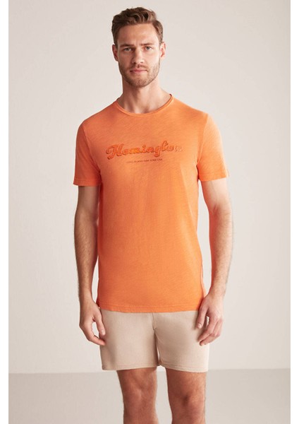 Nakış Logolu Bisiklet Yaka Turuncu Pamuk T-Shirt fırsatları