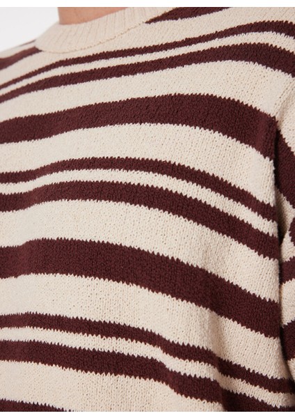 Erkek Kahve - Bej Bisiklet Yaka Loose Fit Çizgili Kazak M4WM-KZK-1622