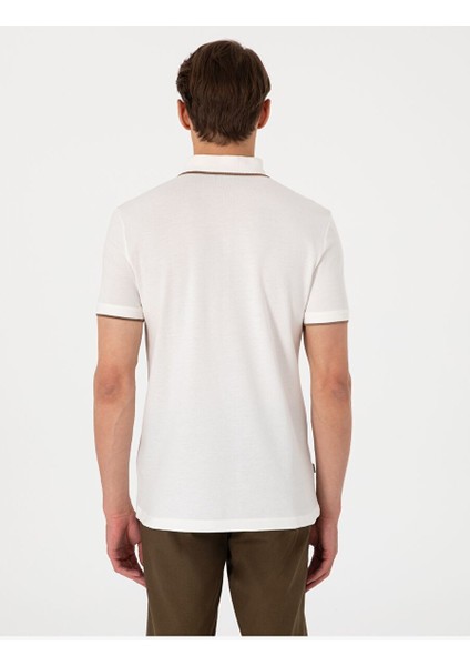 Ekru Slim Fit Polo Yaka Tişört indirimleri