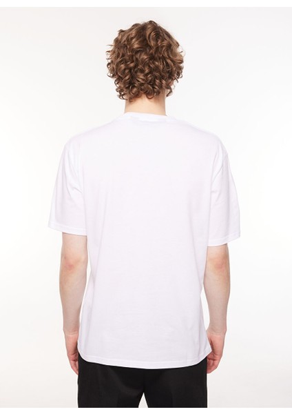 Bisiklet Yaka Beyaz Erkek T-Shirt 75OAHT01 indirimleri