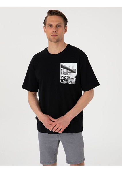 Siyah Comfort Fit Bisiklet Yaka Tişört