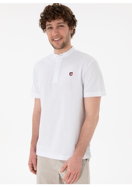 Erkek Regular Fit Hakim Yaka Beyaz Basic Tişört fiyatları