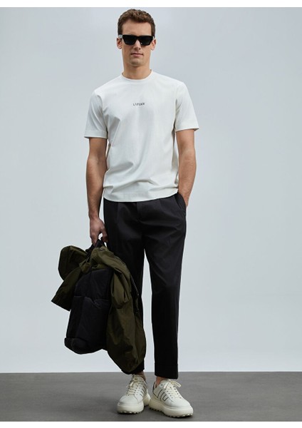 Marcus Modern Grafik T- Shirt Kırık Beyaz