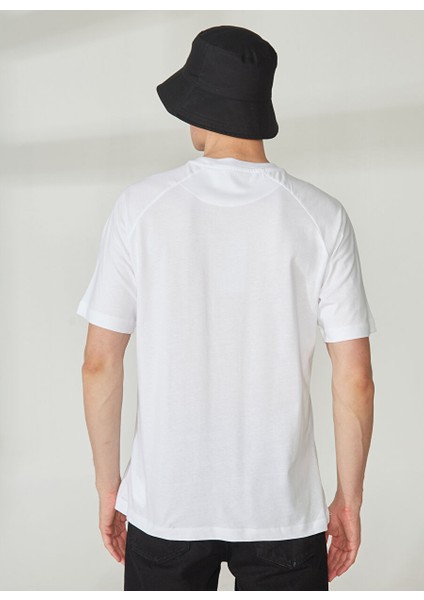 Beyaz Erkek T-Shirt C 4 149 01 indirimleri