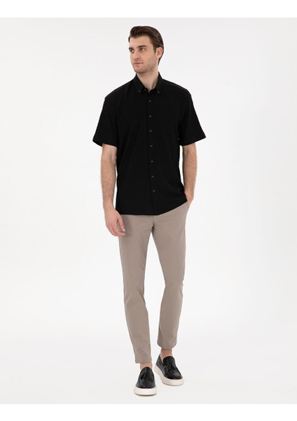 Siyah Comfort Fit Rahat Giyilebilir Kısa Kollu Gömlek fırsatları