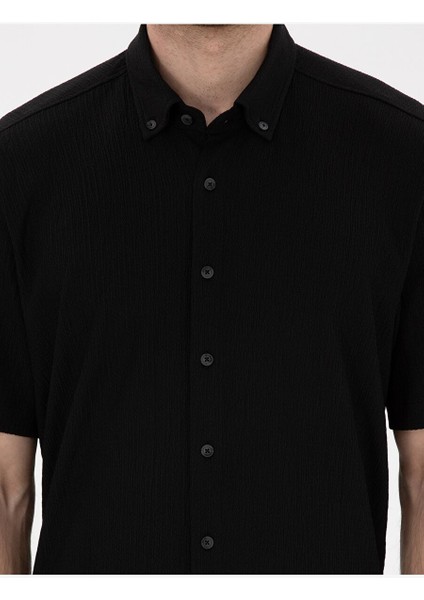 Siyah Comfort Fit Rahat Giyilebilir Kısa Kollu Gömlek