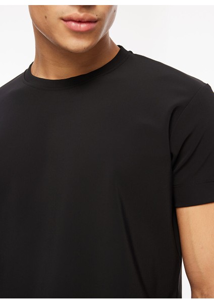 Bisiklet Yaka Siyah Erkek T-Shirt 61103091 fırsatları