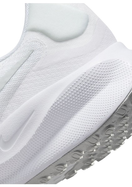 FB2207-100 Nıke Revolutıon 7 Beyaz Erkek Koşu Ayakkabısı indirimleri