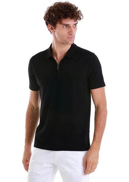 Siyah Regular Fit Jakarlı Polo Yaka Fermuarlı Tişört fırsatları
