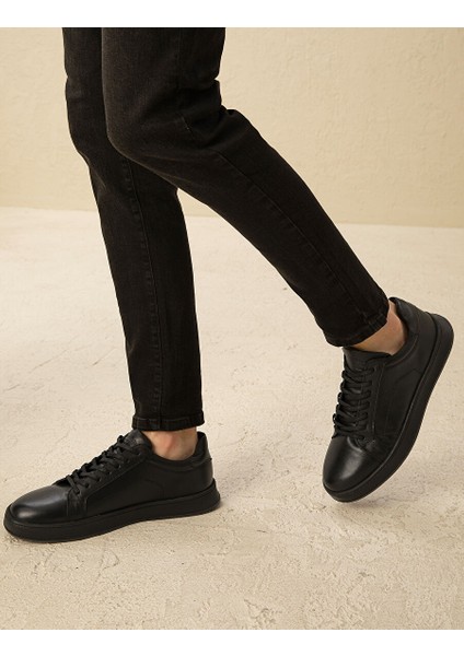 Siyah Sneaker Ayakkabı