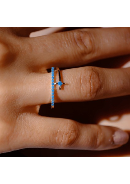 Gümüş Yüzük - Firuze Taşlı Yarım Tur Sarmalı Modern Tasarım 925 Ayar Gümüş Kadın Yüzük - Hediyelik modelleri