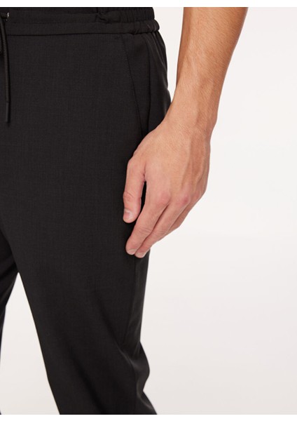 Lastikli Bel Dar Paça Slim Fit Koyu Lacivert Erkek Pantolon 62034110 fırsatları