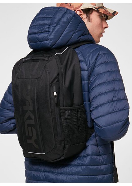 921416-02E Enduro 20L 3.0 Siyah Sırt Çantası indirimleri