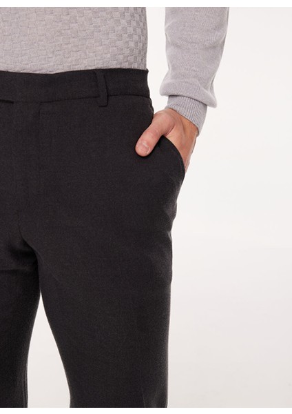 Normal Bel Normal Paça Slim Fit Siyah Erkek Pantolon 62011100 fırsatları