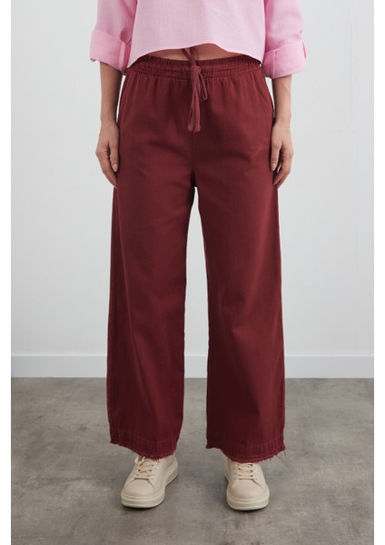 Paçası Püsküllü Beli Lastikli Gabardin Pantolon