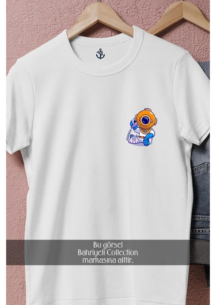 Oversize Deniz Kabuğu Ile Konuşan Mini Dalgıç Cep Tasarımlı Unisex T-Shirt fiyatları