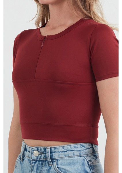 Basic Yarım Fermuarlı Dalgıç Kumaş Crop Tişört indirimleri