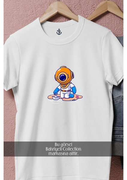 Oversize Kağıt Gemi Yüzdüren Mini Dalgıç Tasarımlı Unisex T-Shirt fiyatları