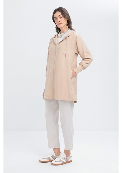 Bej-Kolları Ribanalı Kapşonlu Kap modelleri