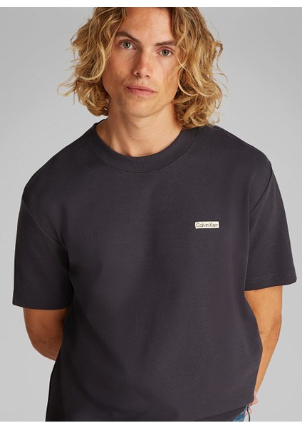 Siyah Erkek T-Shirt J30J327234BA1 Calvın Kleın Label modelleri