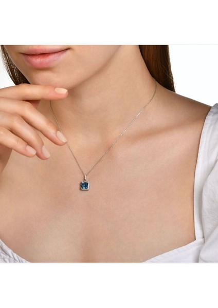0.13 Karat Mavi Topaz Taşlı Pırlanta Kolye