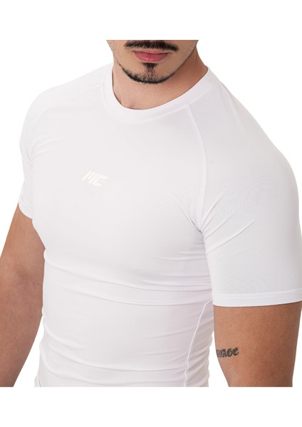 Tech Kısa Kollu T-Shirt Beyaz fırsatları