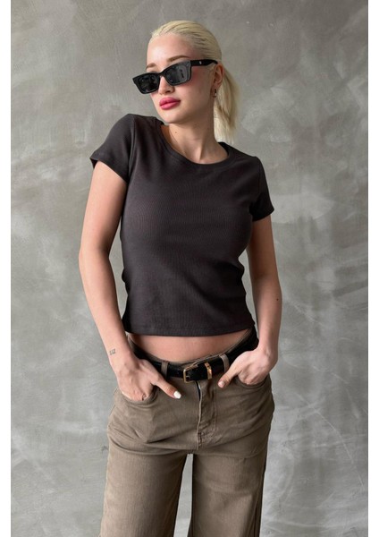 Füme Geniş Yaka Fittili Basic Kadın T-Shirt MG2293 fiyatları