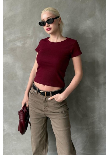 Bordo Geniş Yaka Fittili Basic Kadın T-Shirt MG2293 fiyatları