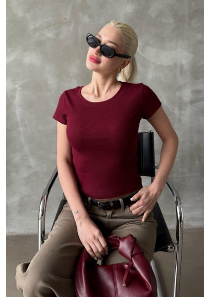 Bordo Geniş Yaka Fittili Basic Kadın T-Shirt MG2293 modelleri