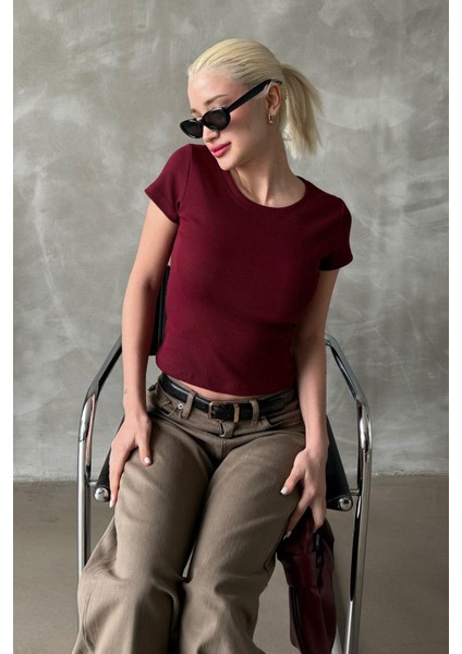 Bordo Geniş Yaka Fittili Basic Kadın T-Shirt MG2293 fırsatları