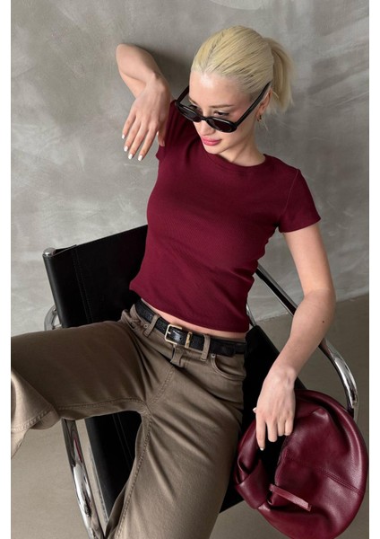 Bordo Geniş Yaka Fittili Basic Kadın T-Shirt MG2293 indirimleri