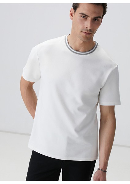 Ekru Erkek Slim Fit T-Shirt 1095176