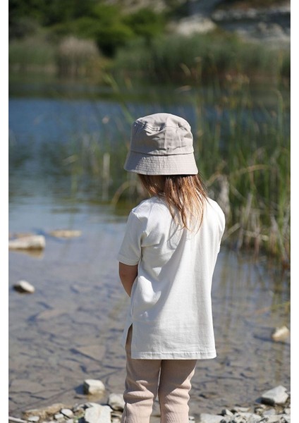 Erkek ve Kız Bebek Çocuk %100 Pamuklu Kısa Kollu Unisex Fit Kesim Tişört