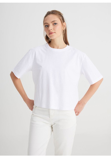 Bisiklet Yaka Beyaz Kadın T-Shirt W241608100-BISIKLET Yaka T-Shirt fiyatları