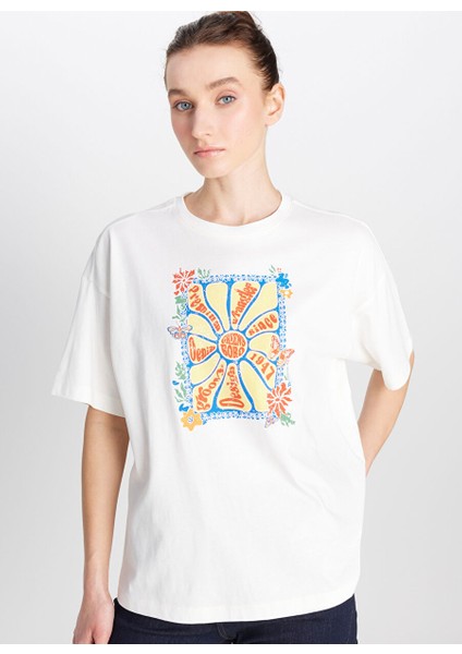 Ekru Kadın Loose Fit T-Shirt W2510751102-GRAFIK Logo Loose T-Shi