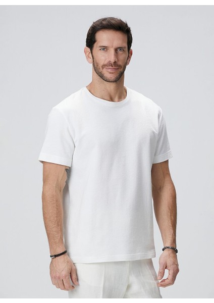 Ekru Erkek Comfort Fit T-Shirt 1093863 fırsatları