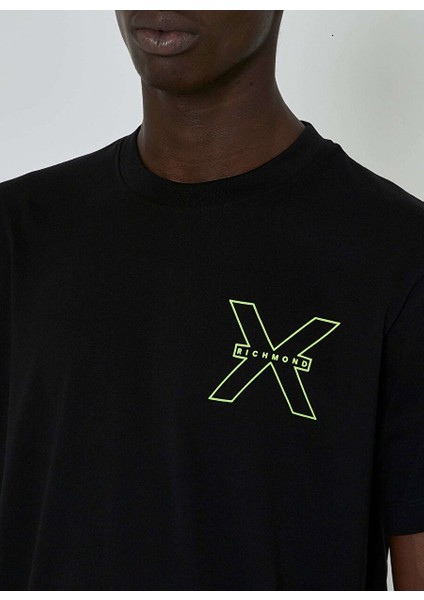 Bisiklet Yaka Siyah Erkek T-Shirt UMP24031TS indirimleri